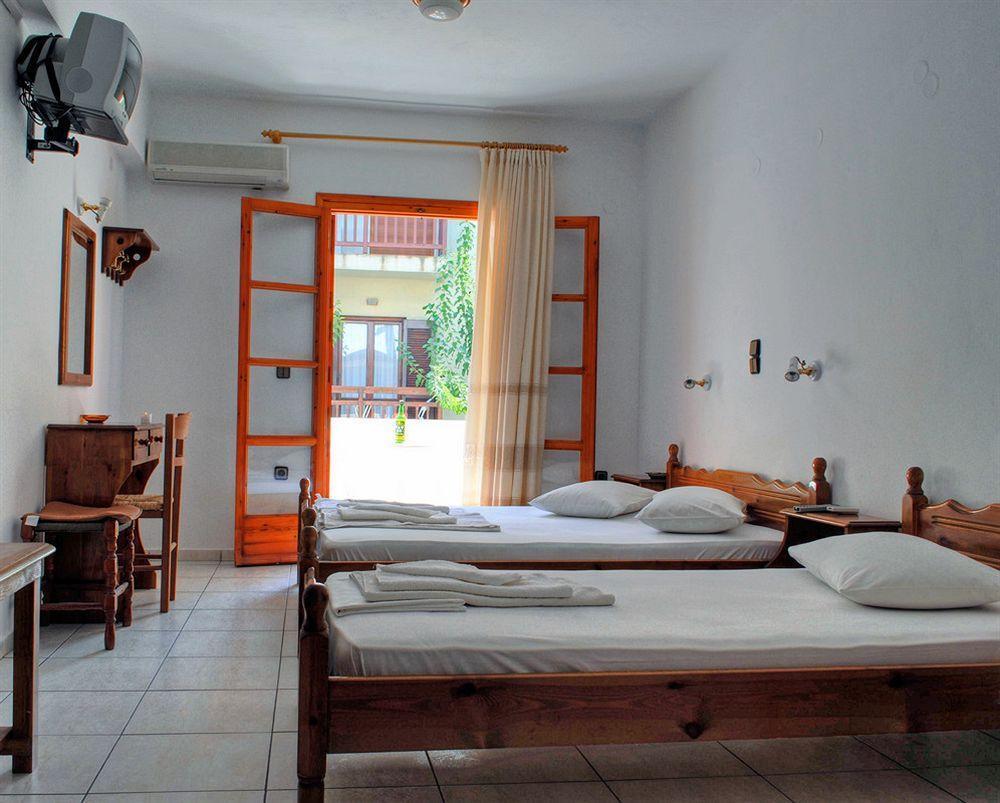Kapetanos Rooms Naxos City Exterior foto